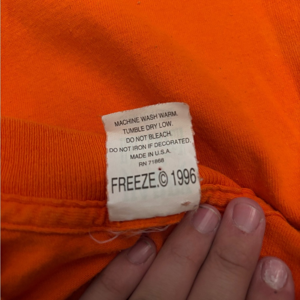 Vintage 1996 Freeze Happy Halloween T-Shirt - Picture 3 of 3